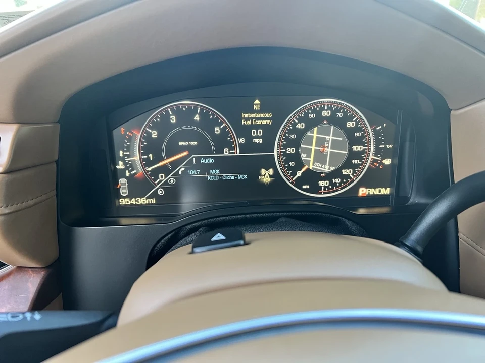 2015 Cadillac Escalade 4th Gen - Image 15 of 20