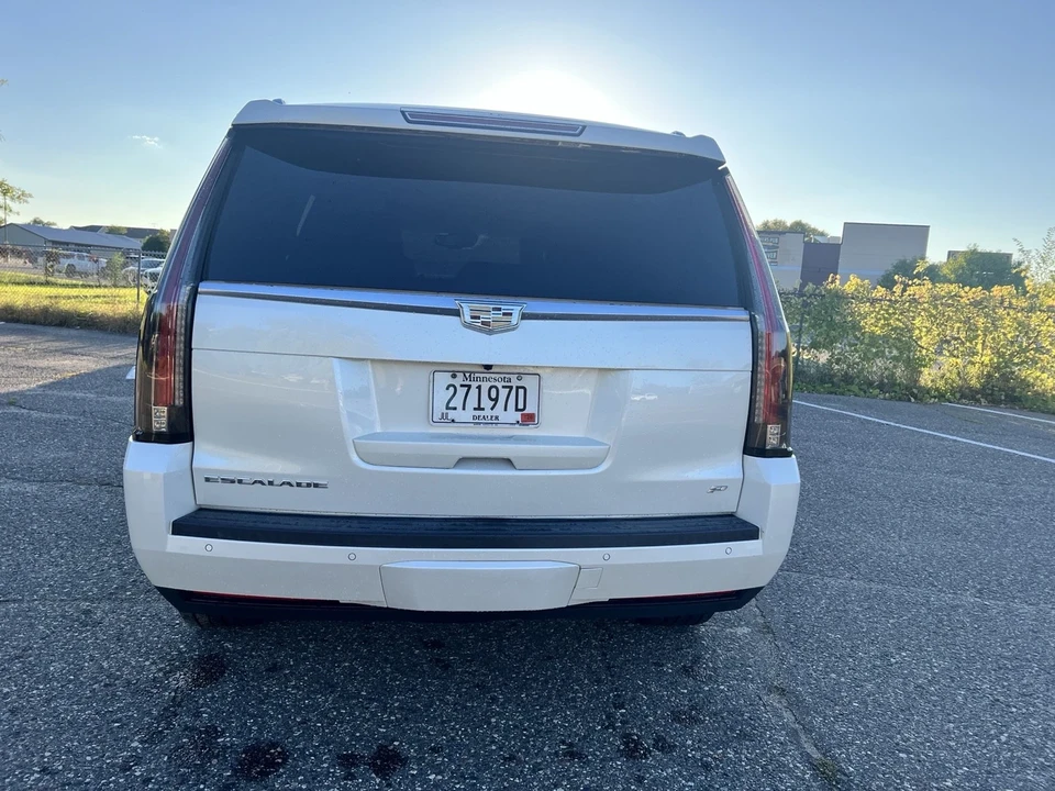 2015 Cadillac Escalade 4th Gen - Image 6 of 20