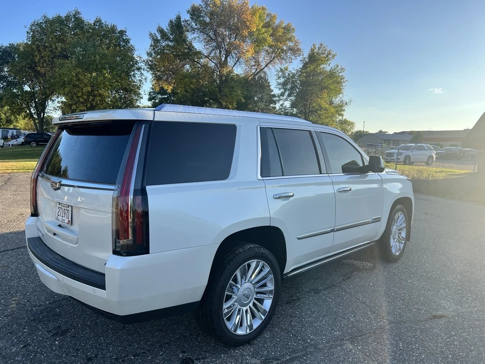 2015 Cadillac Escalade 4th Gen - Image 3 of 20