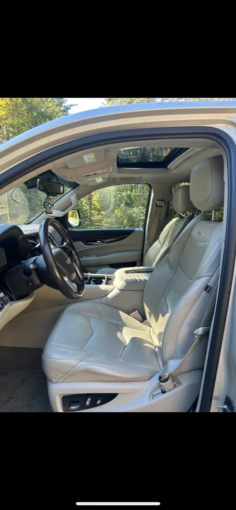 2015 Cadillac Escalade 4th Gen - Image 6 of 8
