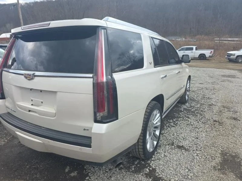 2015 Cadillac Escalade 4th Gen - Image 4 of 12