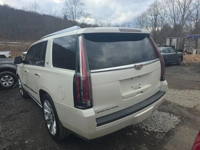 2015 Cadillac Escalade 4th Gen - Image 6 of 12