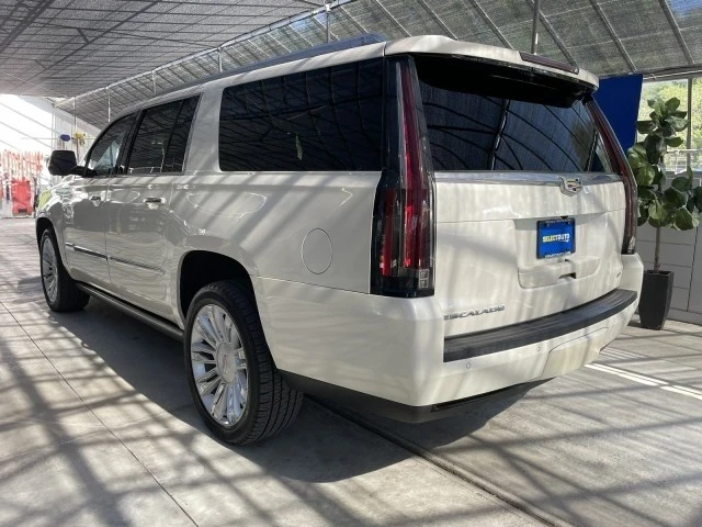 2015 Cadillac Escalade 4th Gen - Image 20 of 21