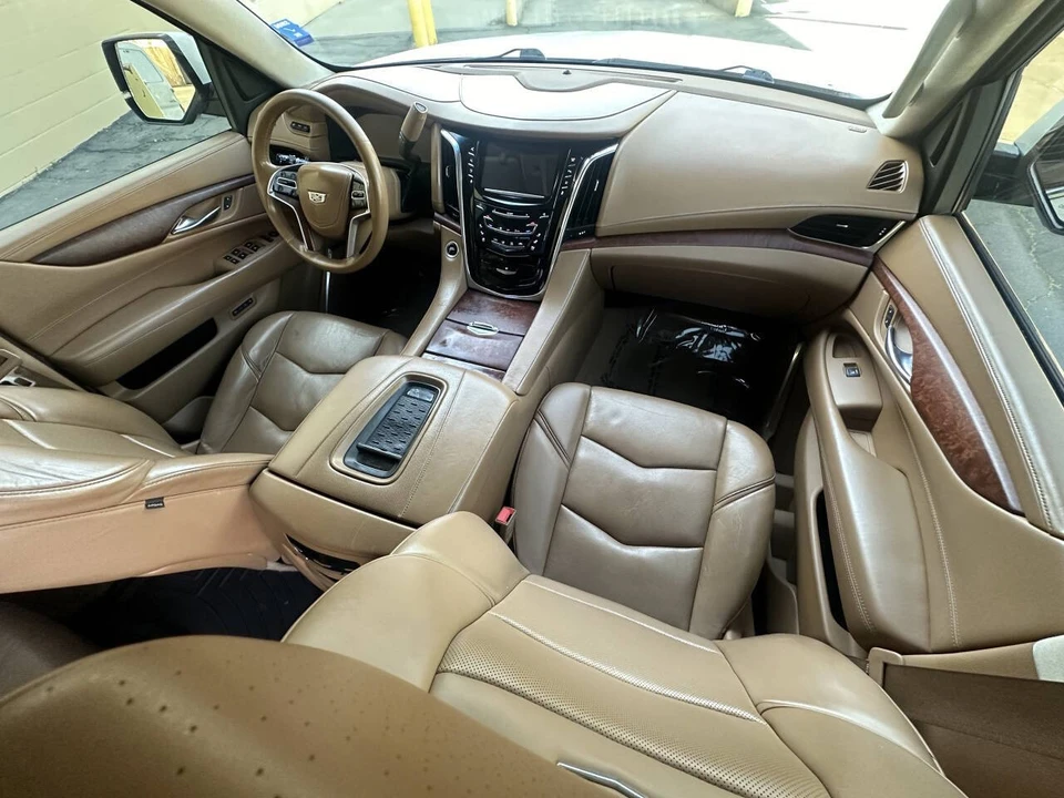 2015 Cadillac Escalade 4th Gen - Image 10 of 21