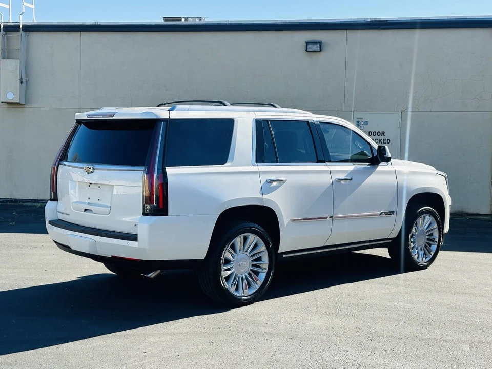 2015 Cadillac Escalade 4th Gen - Image 8 of 21