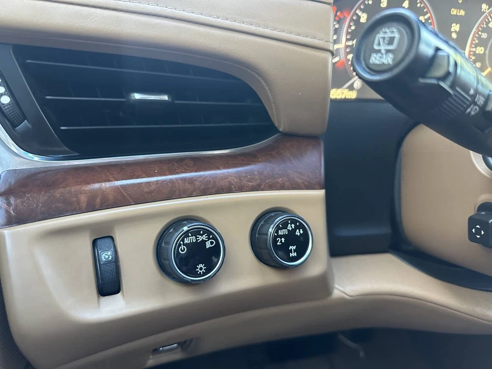 2015 Cadillac Escalade 4th Gen - Image 21 of 21