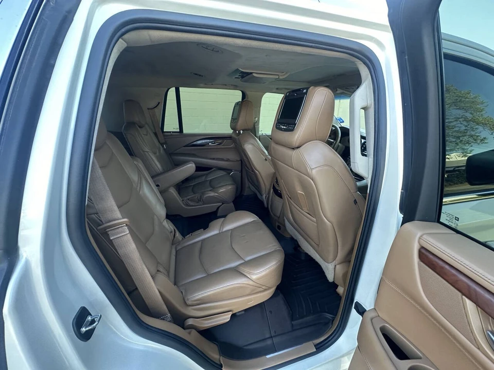 2015 Cadillac Escalade 4th Gen - Image 14 of 21