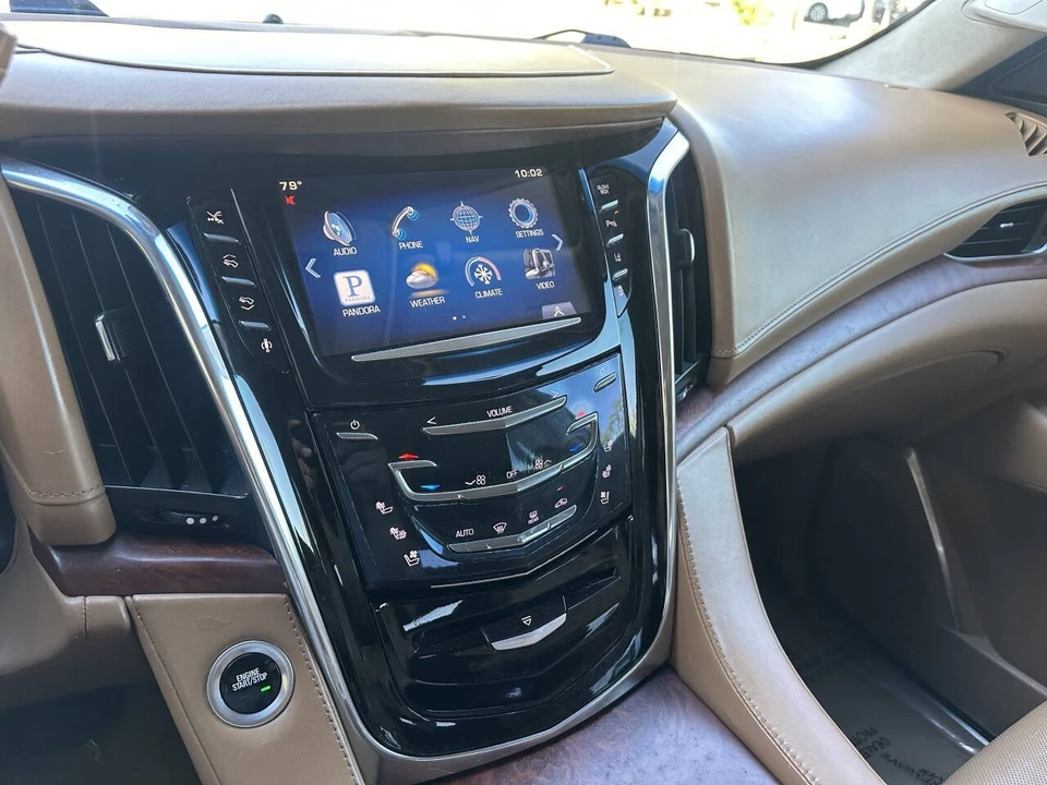2015 Cadillac Escalade 4th Gen - Image 19 of 21