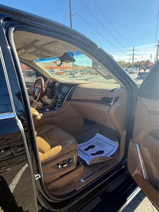 2015 Cadillac Escalade 4th Gen - Image 13 of 14