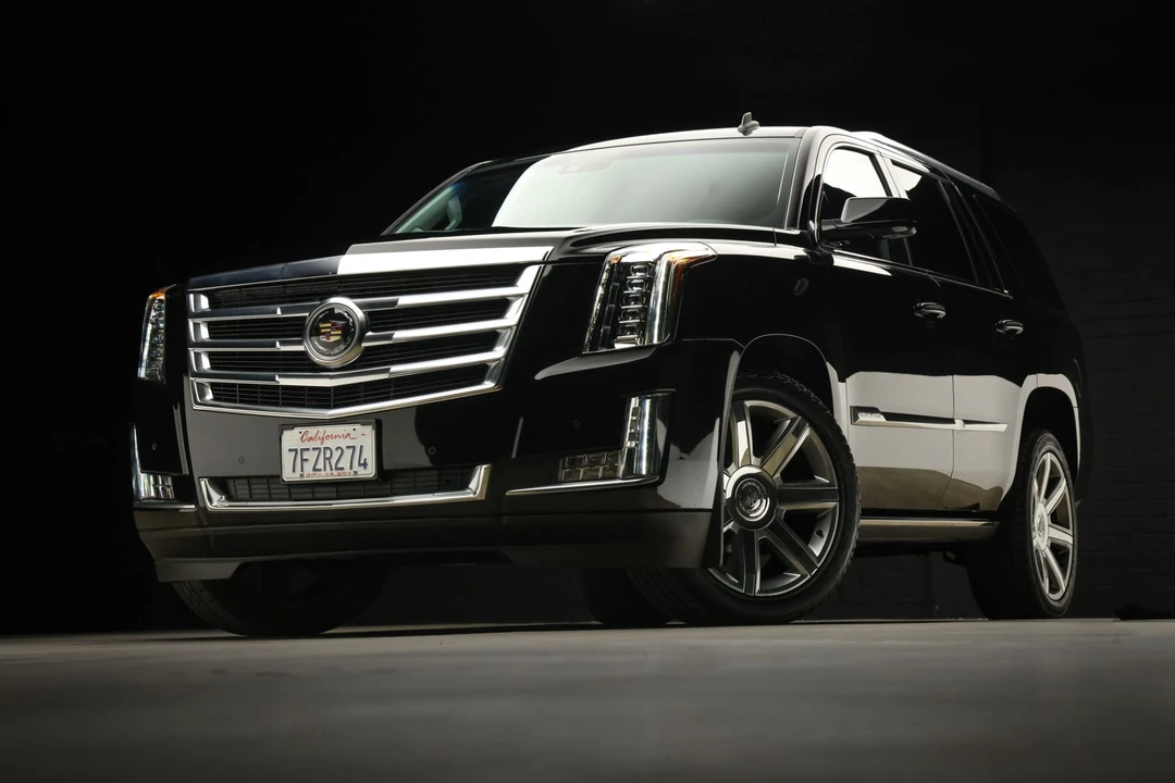 2015 Cadillac Escalade 4th Gen - Image 21 of 31