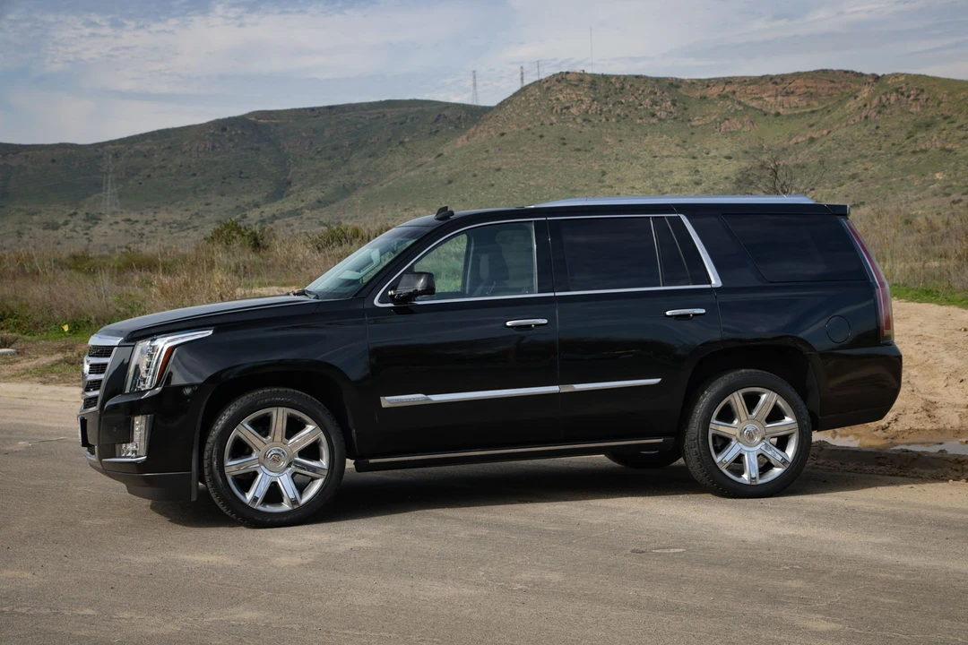 2015 Cadillac Escalade 4th Gen - Image 6 of 31