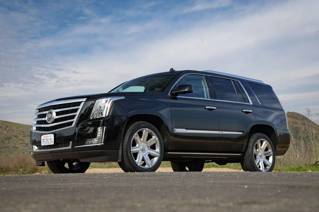 2015 Cadillac Escalade 4th Gen - Image 3 of 31
