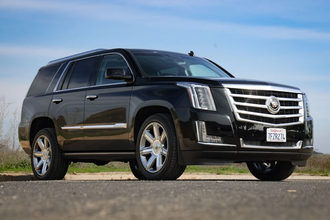 2015 Cadillac Escalade 4th Gen - Image 15 of 31