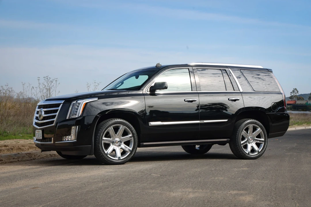 2015 Cadillac Escalade 4th Gen - Image 5 of 31