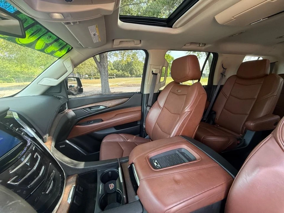 2015 Cadillac Escalade 4th Gen - Image 13 of 21