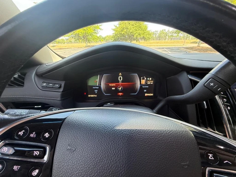 2015 Cadillac Escalade 4th Gen - Image 16 of 21