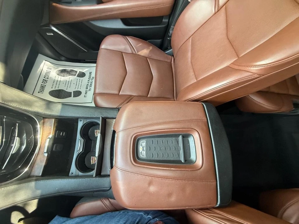 2015 Cadillac Escalade 4th Gen - Image 20 of 21