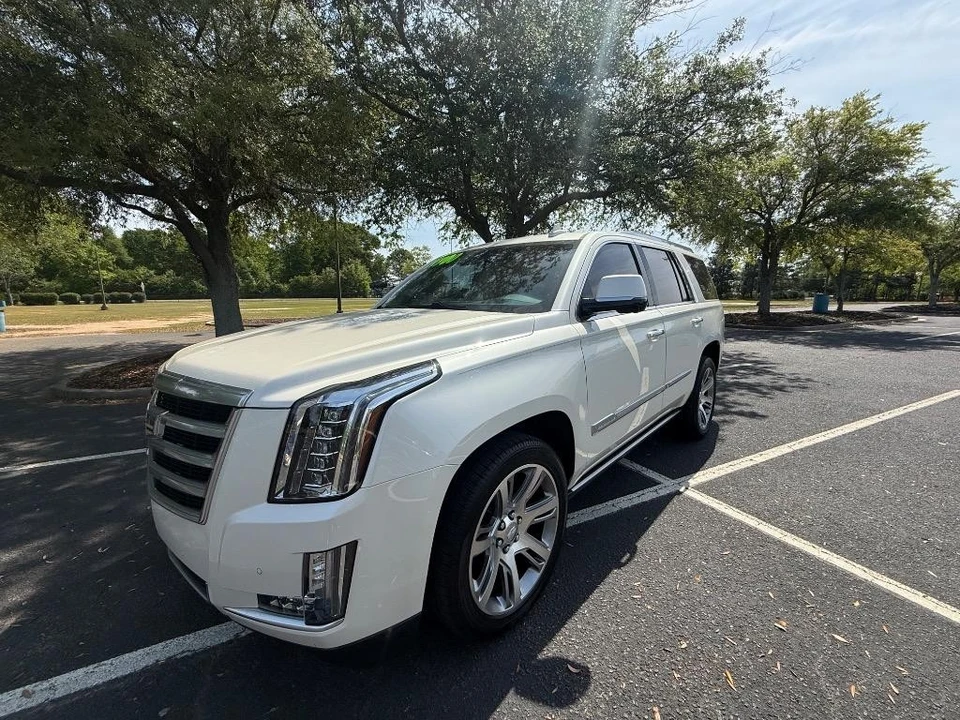 2015 Cadillac Escalade 4th Gen - Image 2 of 21