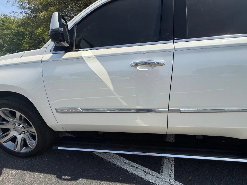 2015 Cadillac Escalade 4th Gen - Image 9 of 21