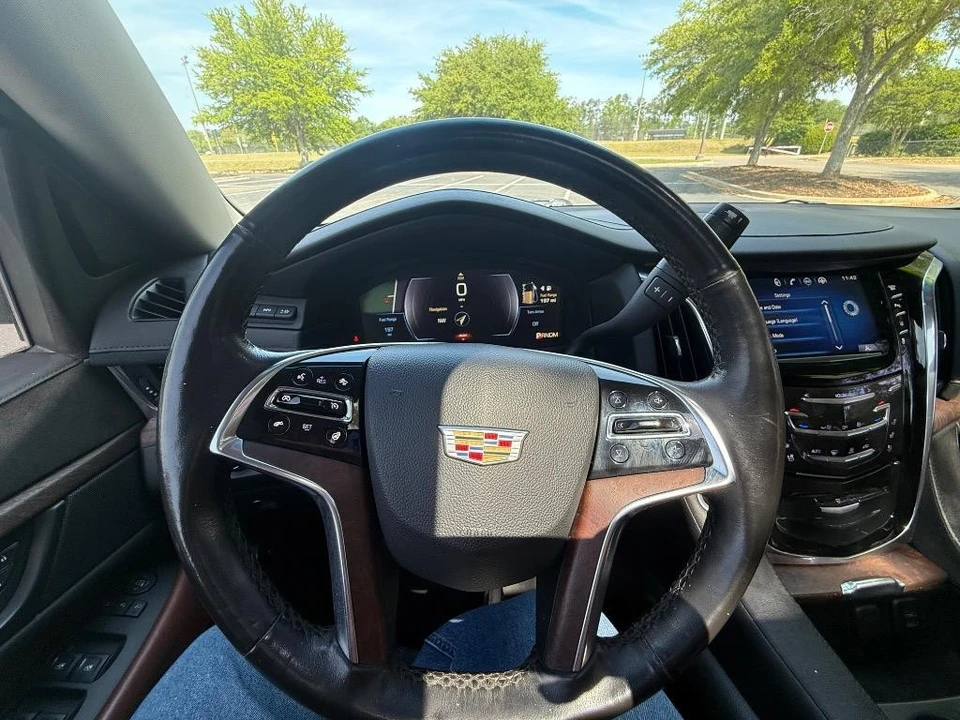 2015 Cadillac Escalade 4th Gen - Image 14 of 21