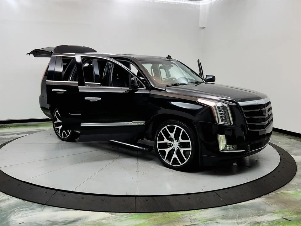 2015 Cadillac Escalade 4th Gen - Image 10 of 21
