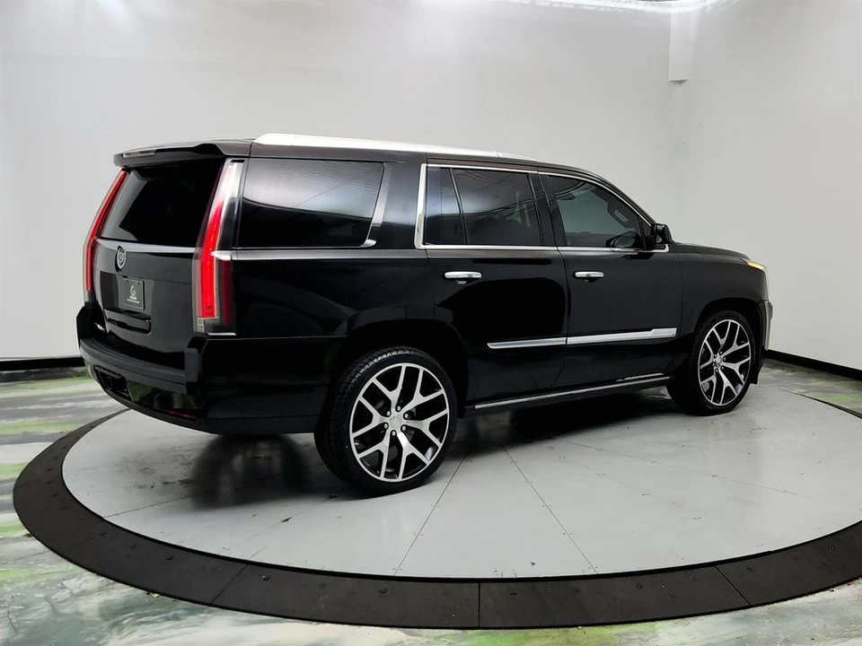 2015 Cadillac Escalade 4th Gen - Image 5 of 21