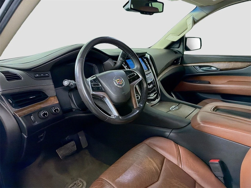 2015 Cadillac Escalade 4th Gen - Image 10 of 12
