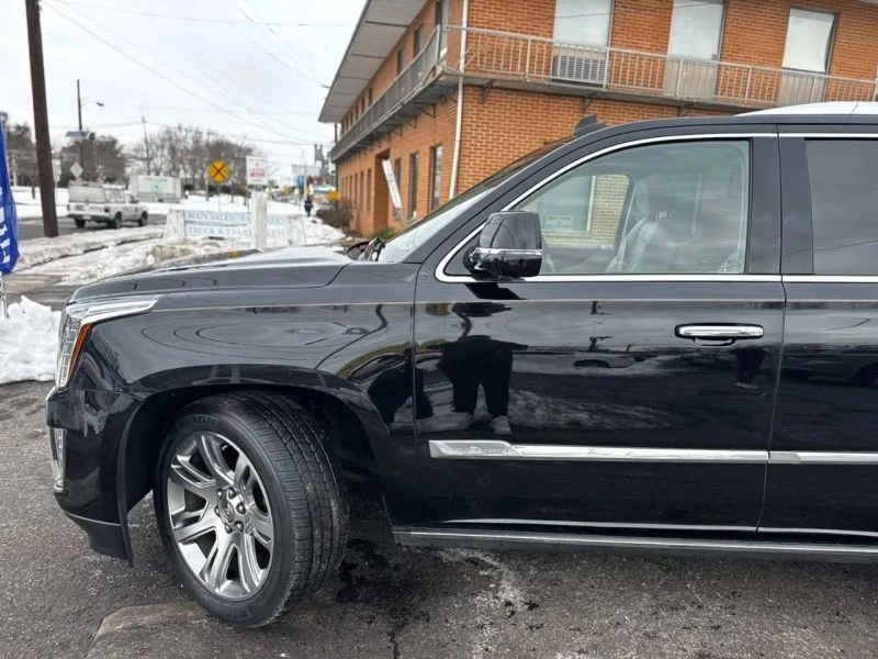 2015 Cadillac Escalade 4th Gen - Image 7 of 12