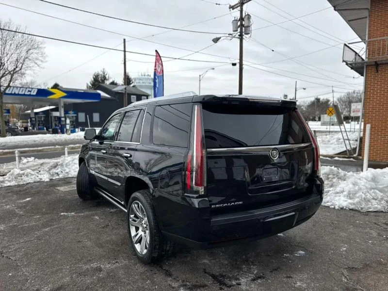 2015 Cadillac Escalade 4th Gen - Image 11 of 12