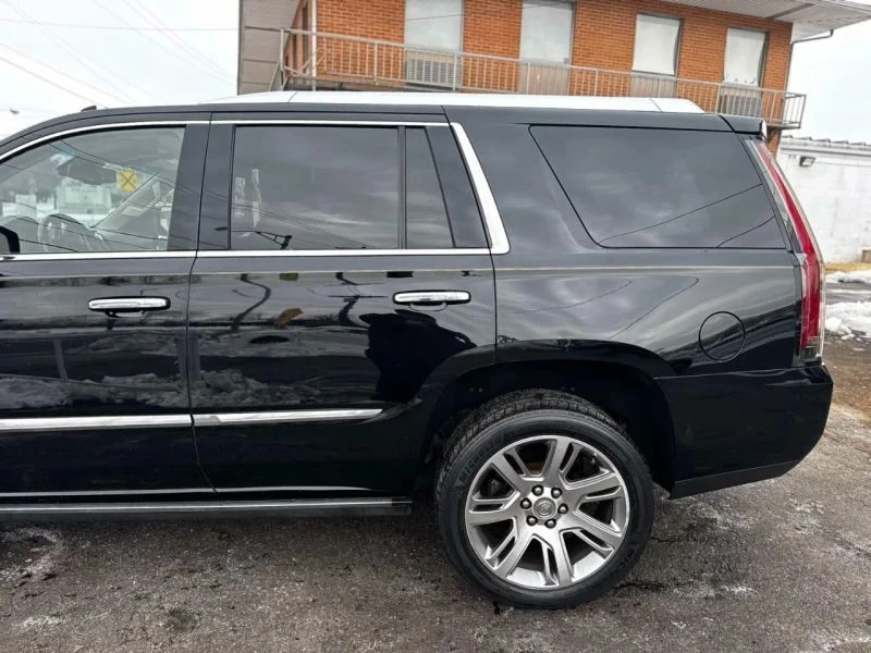 2015 Cadillac Escalade 4th Gen - Image 9 of 12
