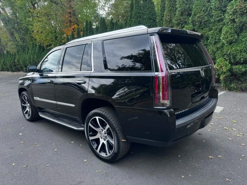 2015 Cadillac Escalade 4th Gen - Image 5 of 12