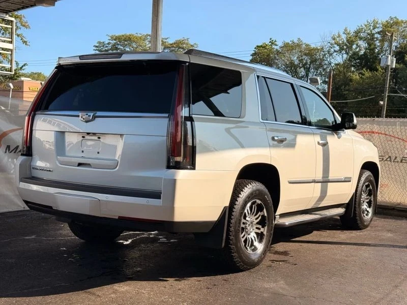 2015 Cadillac Escalade 4th Gen - Image 11 of 12