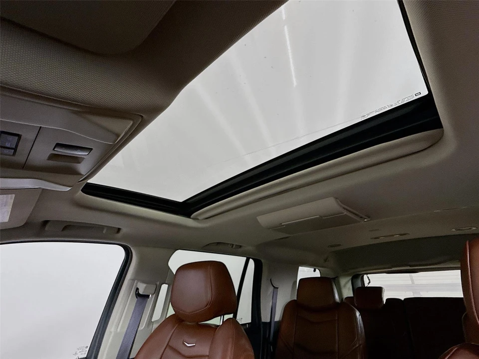 2015 Cadillac Escalade 4th Gen - Image 20 of 21