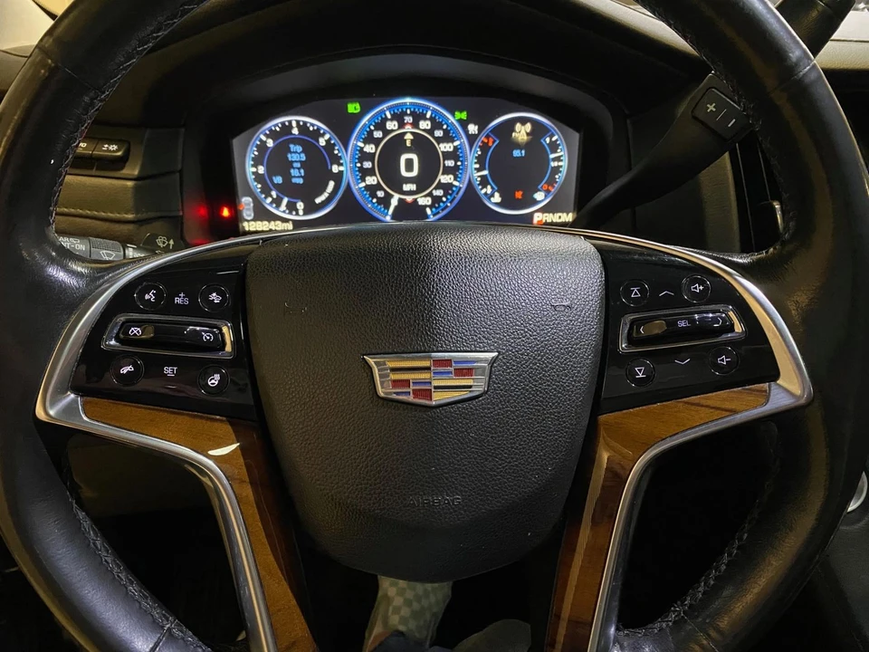 2015 Cadillac Escalade 4th Gen - Image 17 of 21