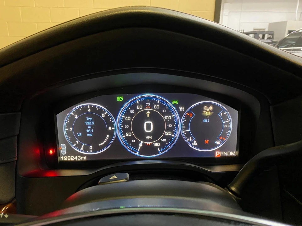 2015 Cadillac Escalade 4th Gen - Image 20 of 21