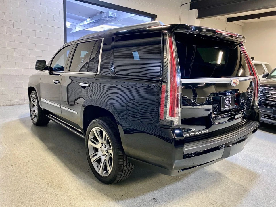2015 Cadillac Escalade 4th Gen - Image 11 of 21