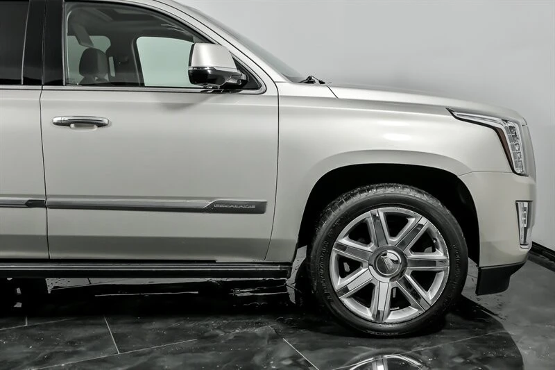 2015 Cadillac Escalade 4th Gen - Image 12 of 21