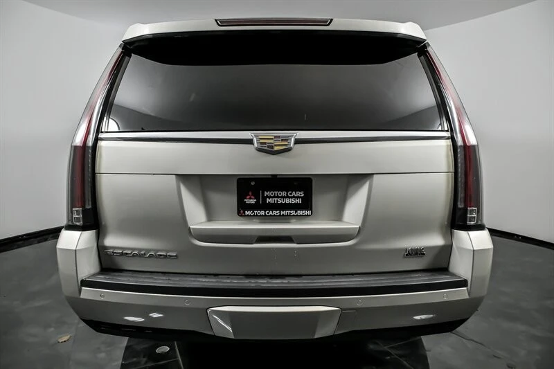 2015 Cadillac Escalade 4th Gen - Image 9 of 21