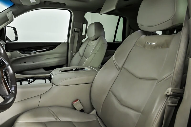 2015 Cadillac Escalade 4th Gen - Image 20 of 21