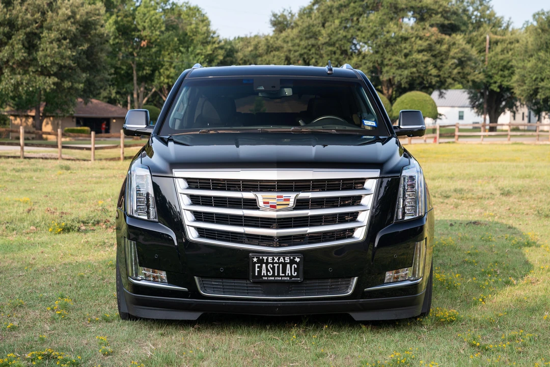 2015 Cadillac Escalade 4th Gen - Image 2 of 31