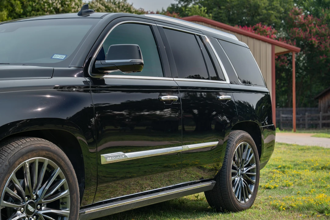 2015 Cadillac Escalade 4th Gen - Image 15 of 31