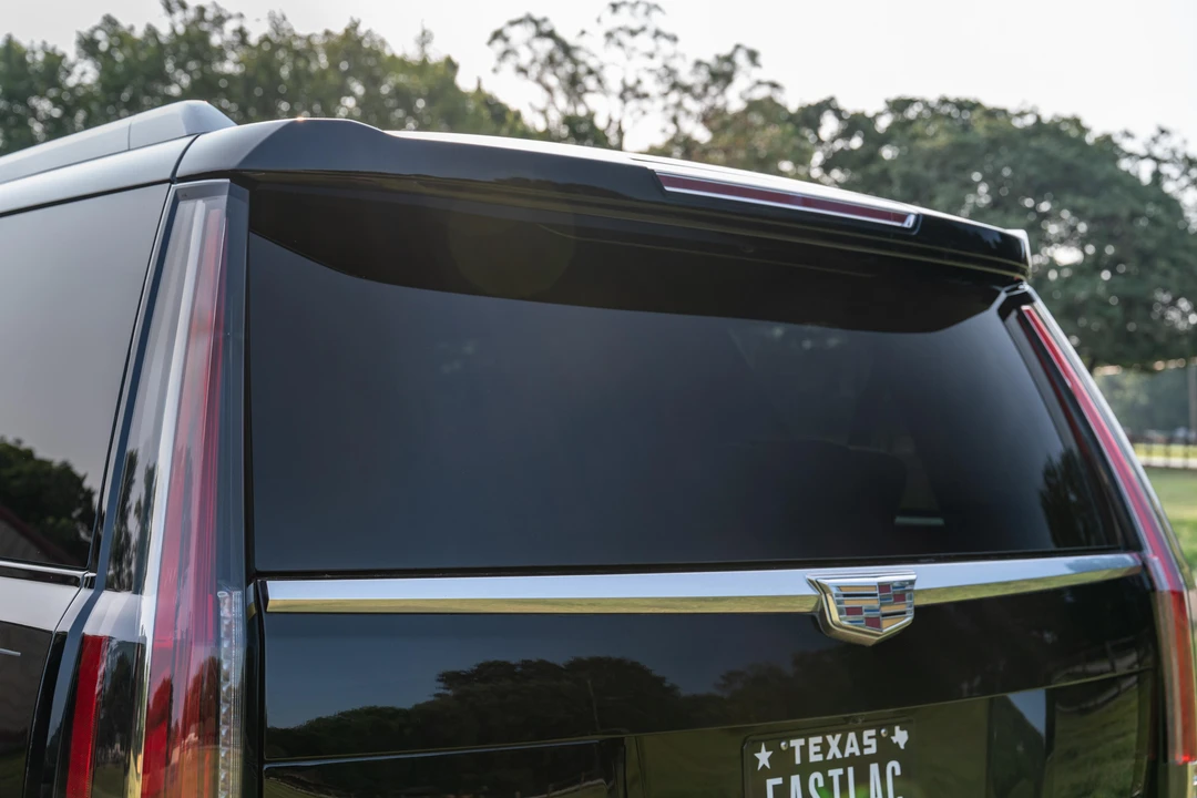 2015 Cadillac Escalade 4th Gen - Image 17 of 31