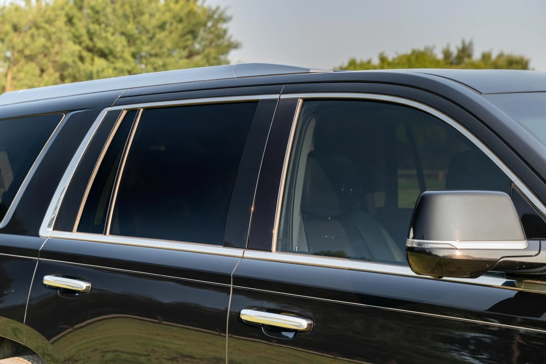 2015 Cadillac Escalade 4th Gen - Image 20 of 31