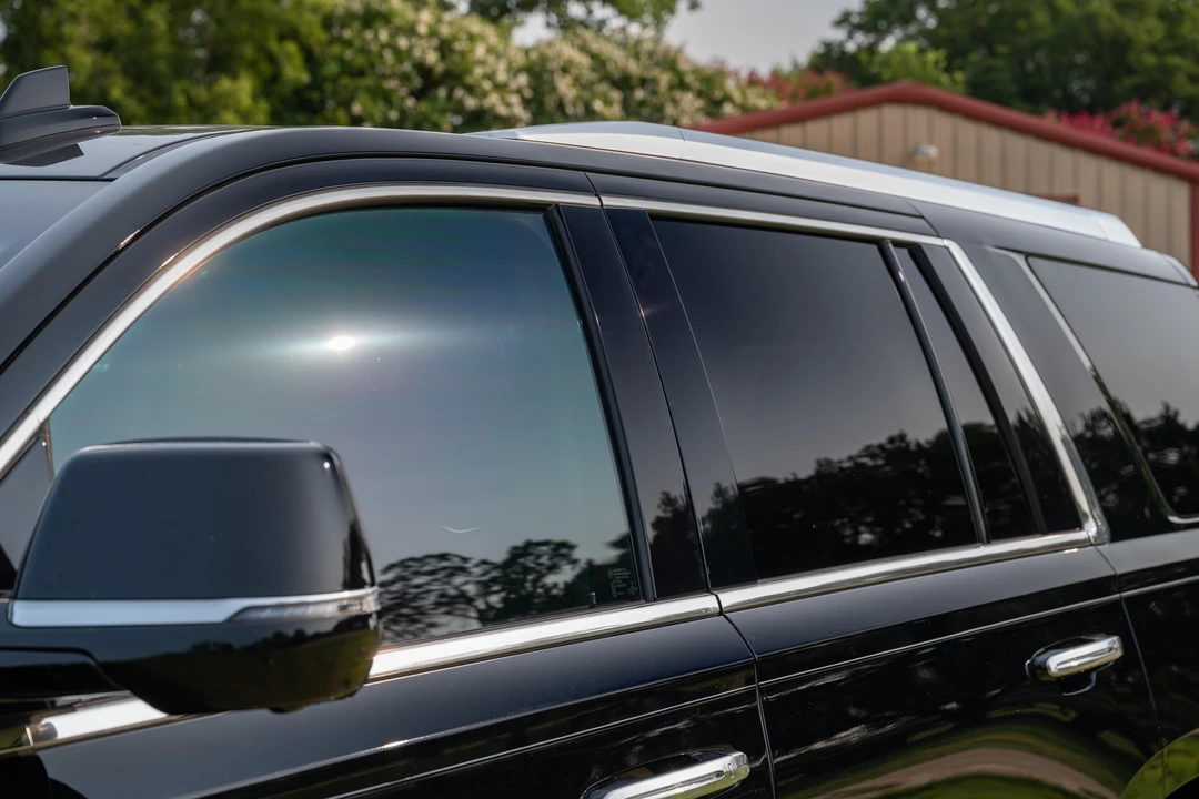 2015 Cadillac Escalade 4th Gen - Image 14 of 31