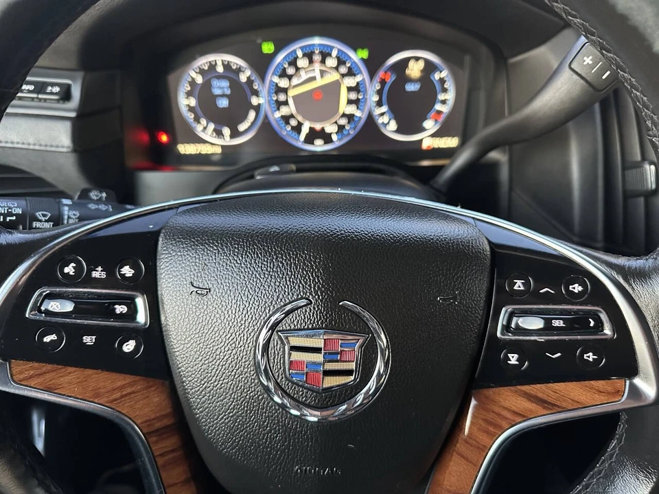 2015 Cadillac Escalade 4th Gen - Image 20 of 21