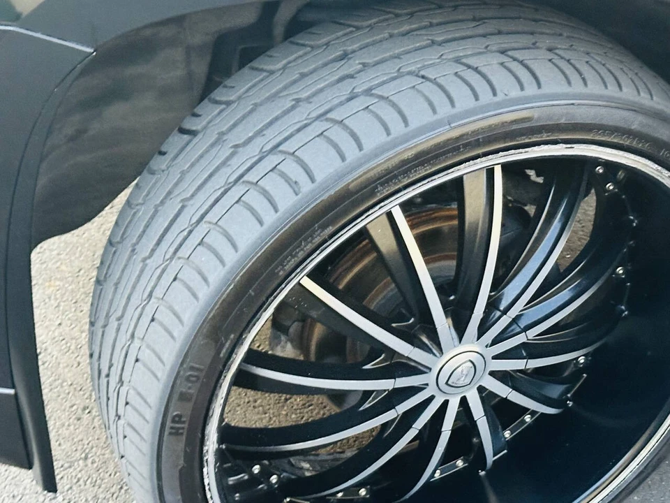 2015 Cadillac Escalade 4th Gen - Image 12 of 21
