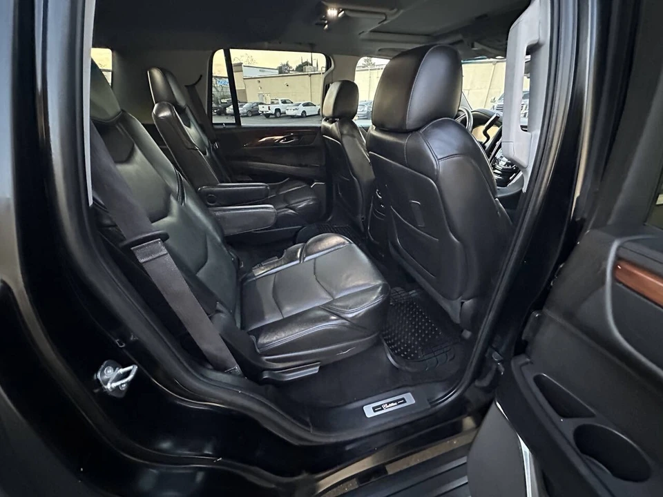2015 Cadillac Escalade 4th Gen - Image 10 of 21