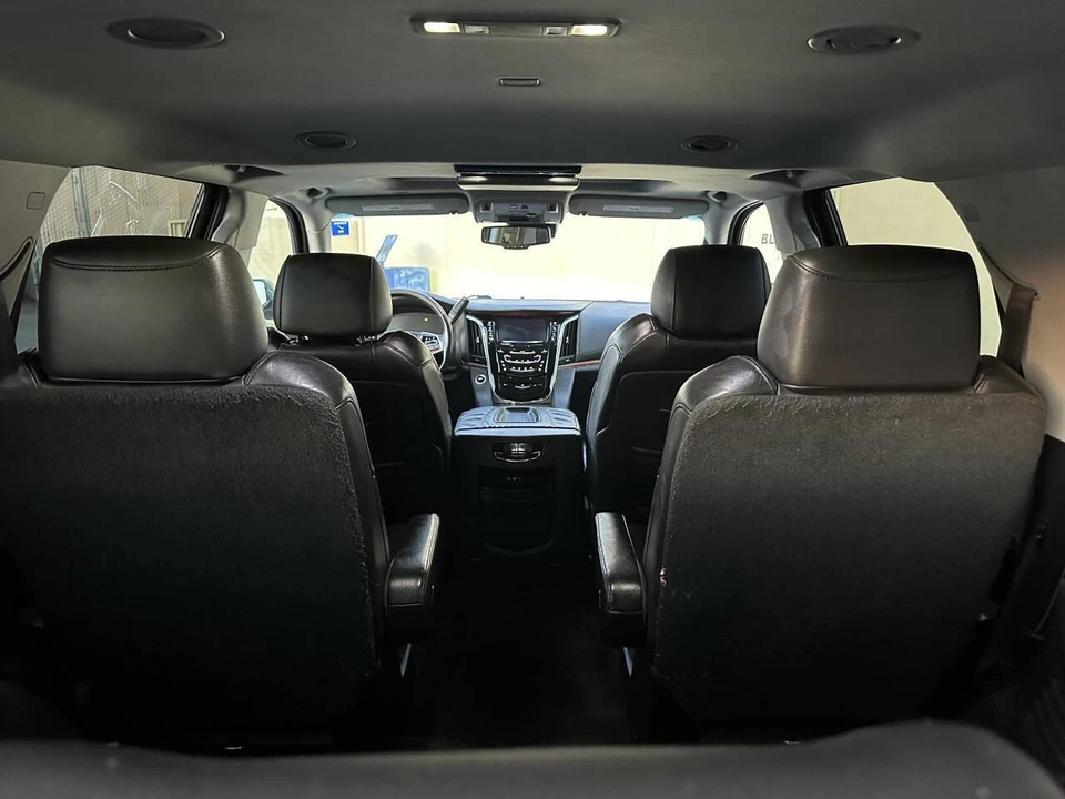 2015 Cadillac Escalade 4th Gen - Image 19 of 21