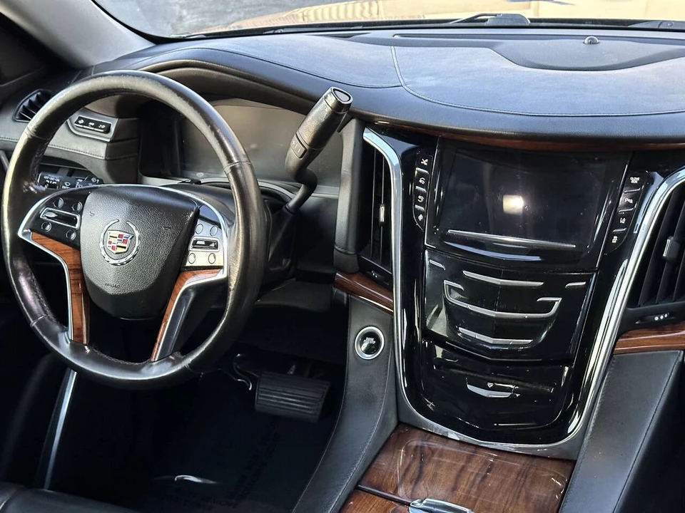 2015 Cadillac Escalade 4th Gen - Image 13 of 21