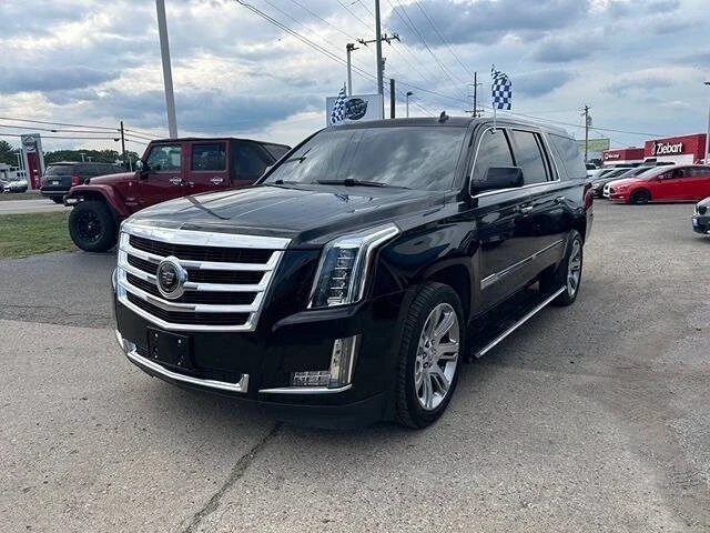 2015 Cadillac Escalade 4th Gen - Image 2 of 12